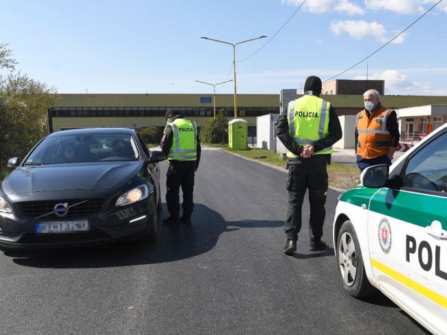 Na hraniciach bude menej kontrol, otvoria sa niektoré malé priechody
