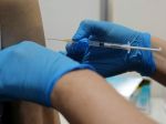 Moderna žiada podmienečné schválenie svojej vakcíny pre deti od 12 do 17 rokov