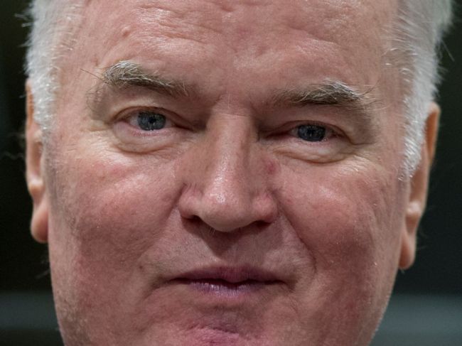 Medzinárodný súd potvrdil Mladičovi verdikt za genocídu v Bosne