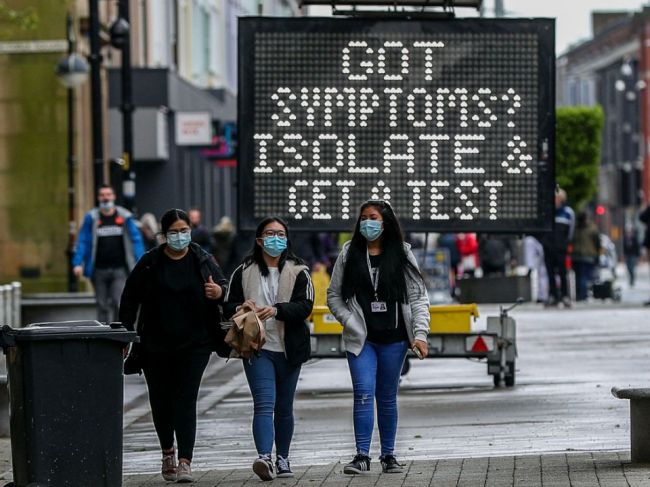 Oblasti na severozápade Anglicka dostanú pomoc na boj proti variantu delta