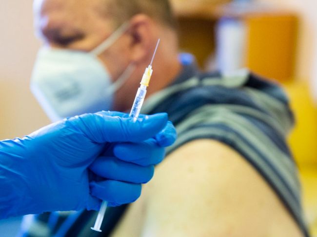 Na vakcínu Sputnik V aktuálne čaká 3344 ľudí