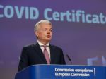 Europoslanci schválili zavedenie COVID pasov