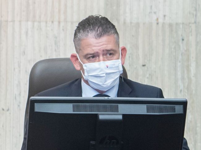 Mikulec hovorí o teoretickom porušení koaličnej zmluvy pri jeho odvolávaní
