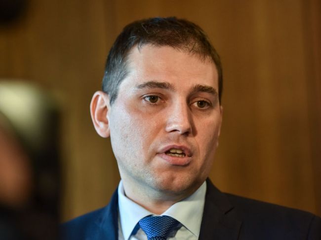 Krajniak zrejme podporí odvolávanie šéfa inšpekcie Adriána Szabóa
