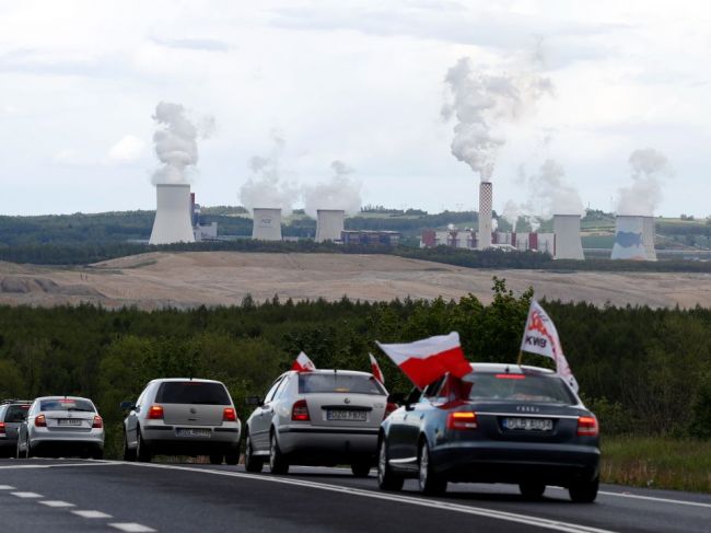 Európska komisia sa pripojí k žalobe Česka na poľskú vládu pre ťažbu v bani Turów