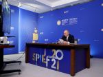 Na petrohradskom ekonomickom fóre vystúpili dve Putinove dcéry