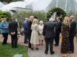 Británia: Kráľovná hostila na večernej recepcii lídrov G7 a ich manželky