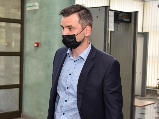 Sudca ŠTS prepustil bratislavských advokátov z väzby na slobodu