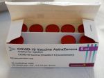 Zástupca EMA: Vakcínu od Astrazenecy by mali prestať dávať aj ľuďom nad 60 rokov