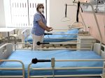 V nemocniciach pribudli nakazení pacienti, celkovo pribudlo 12 prípadov koronavírusu