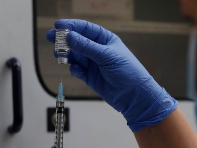 Americká firma Novavax: Vakcína proti covidu má účinnosť vyše 90 percent