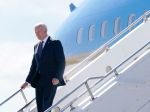 Biden priletel do Ženevy, kde v stredu absolvuje summit s Putinom