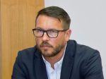 OĽANO vyzvalo Sulíka, aby odvolal Andreja Holáka z funkcie v MH Manažmente