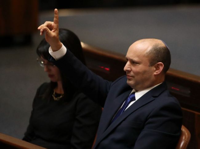Nový izraelský premiér Bennett pozval Merkelovú na návštevu