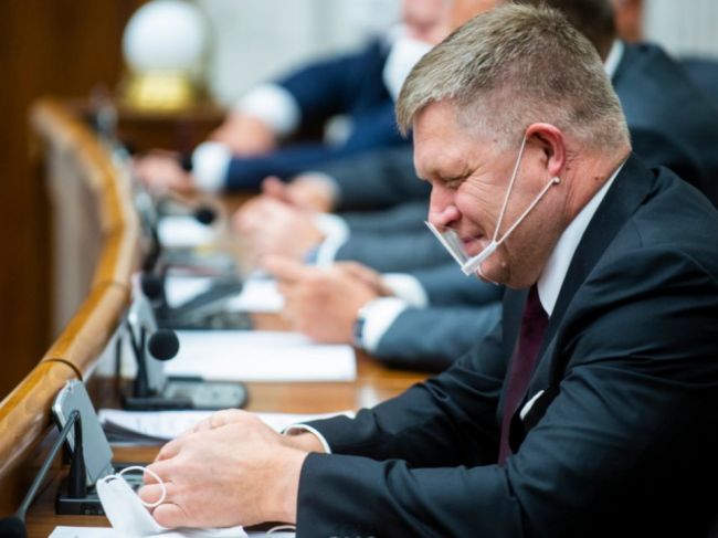 OĽANO vyzvalo predstaviteľov opozície, aby svojim voličom odporučili očkovanie