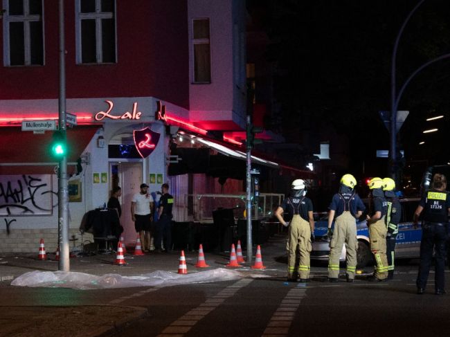 V Berlíne zostali po streľbe traja zranení