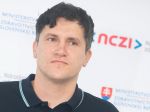 Do strany Hlas-SD vstupuje bývalý generálny riaditeľ NCZI Róbert Suja