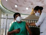 India začala s masovým očkovaním, za deň podali 7,5 milióna dávok vakcíny