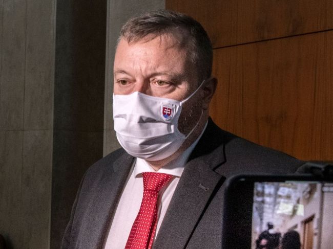 Krajniak nevylučuje, že ľudí v ZSS zaočkujú treťou dávkou vakcíny