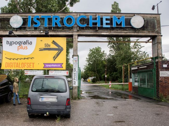 SPOLU podáva sťažnosť na Budajov rezort vo veci envirozáťaže v areáli Istrochemu