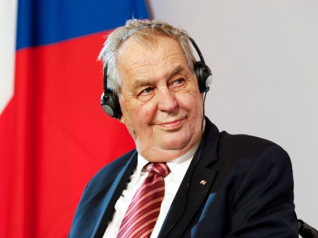 Miloš Zeman vystúpi v sobotu večer s mimoriadnym prejavom