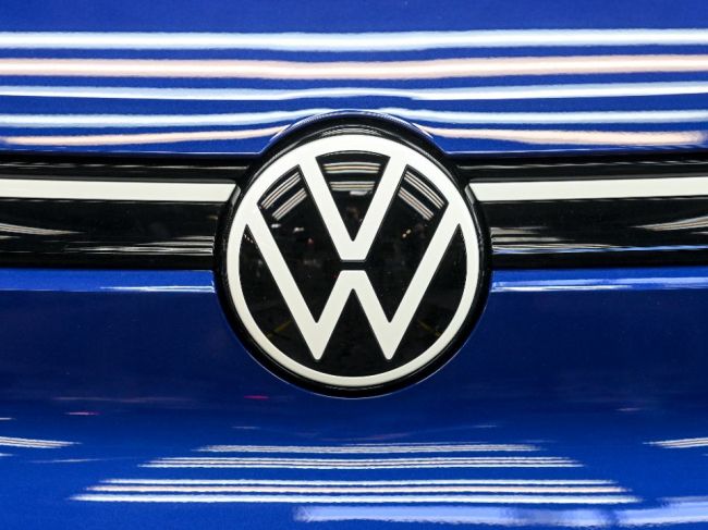 Volkswagen oznámil rok, kedy plánuje ukončiť výrobu spaľovacích motorov v Európe