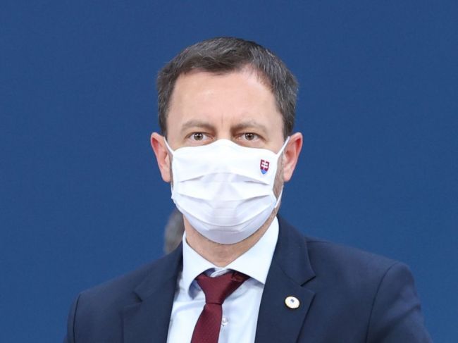 Premiér: Slovensko stále zaostáva v oblasti zaočkovania proti ochoreniu COVID-19
