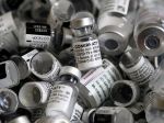 Vedci skúmali, čo sa deje po kombinovaní vakcín. Takto spolu reagujú Pfizer a AstraZeneca