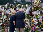 Biden navštívil mesto na Floride, kde si pád budovy vyžiadal najmenej 18 obetí