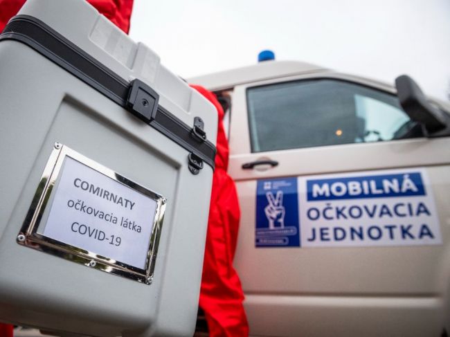 Mobilné očkovacie jednotky zaočkovali viac ako 7300 ľudí z vyše 279 obcí