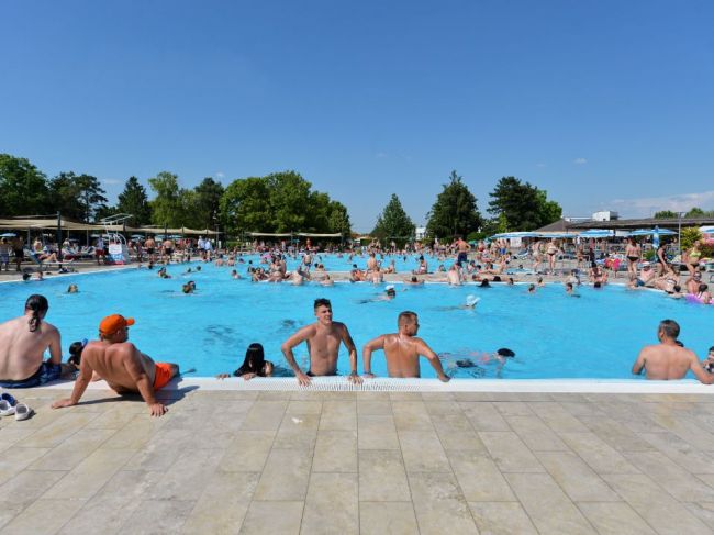V týchto 5 okresoch dosiahne teplota 38 stupňov Celzia