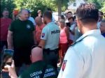 Kotleba: Policajti zadržali poslanca Krupu protizákonne a zranili ho