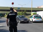 Vyhláška ÚVZ o opatreniach po návrate zo zahraničia je podľa SLK nelogická