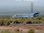 Raketoplán VSS Unity miliardára Bransona sa bezpečne vrátil na Zem