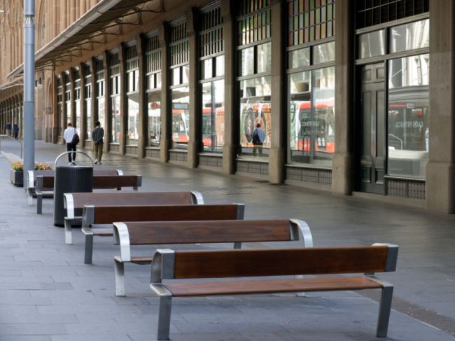 Počty prípadov koronavírusu v Sydney sa aj napriek lockdownu zvyšujú