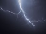 V dôsledku zásahu bleskom zahynulo 38 ľudí