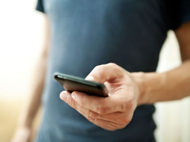 Muž prišiel o 3500 eur, cez telefón naletel podvodníčke