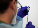 Právo: Česká vakcína len tak nebude, vláda o nákladnom projekte stále nerozhodla