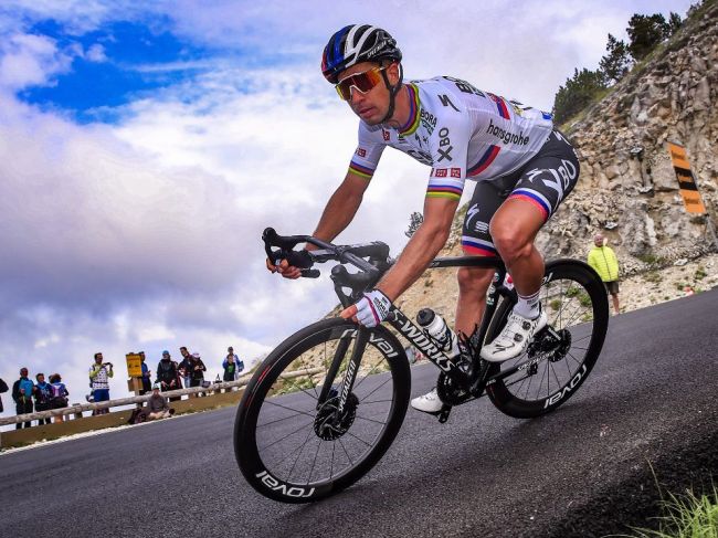 Peter Sagan musel podstúpiť operáciu kolena