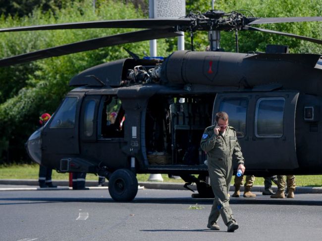 VIDEO: V centre Bukurešti núdzovo pristál americký armádny vrtuľník