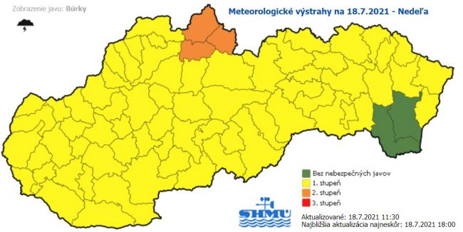 SHMÚ: Prívalové dažde môžu v niektorých okresoch spôsobiť povodne