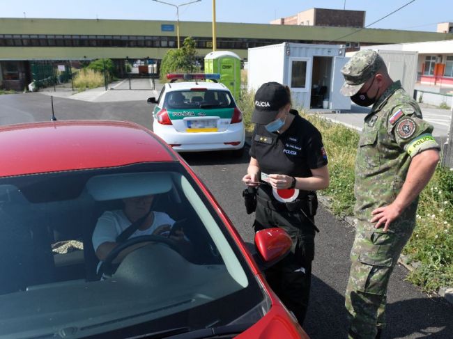 Pre zaočkovaných jednou dávkou vakcíny platia na hraniciach nové pravidlá