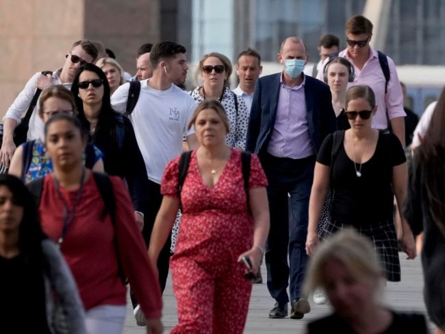 V Británii zaznamenali najväčší denný počet úmrtí na koronavírus od marca
