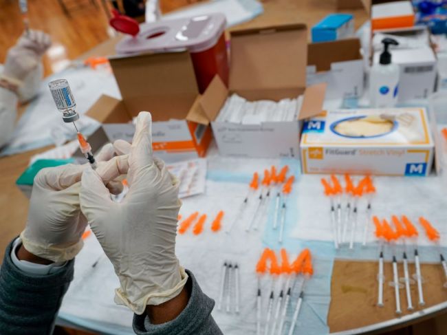 EMA zaradila nervové ochorenie k vedľajším účinkom vakcíny od Johnson & Johnson