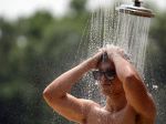 SHMÚ upozorňuje na vysoké teploty, vydal výstrahy