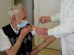Maďarské úrady obhajujú potrebu tretej dávky vakcíny šírením nových mutácií