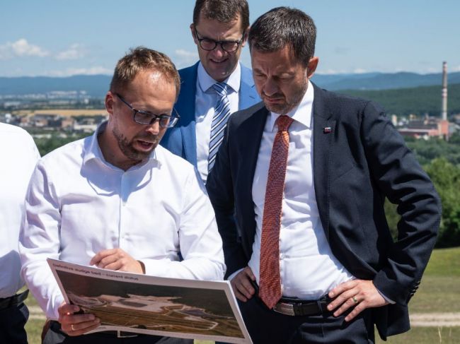 Premiér: Horná Nitra sa aj vďaka európskym peniazom stáva prémiovým regiónom