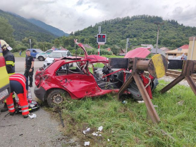 Tragická dopravná nehoda na železničnom priecestí