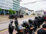 Polícia sprejazdnila dopravu na Hodžovom námestí, DPB obnovil linky