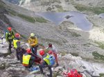 Turista sa vážne zranil pri Chate pod Rysmi, zasahovali záchranári